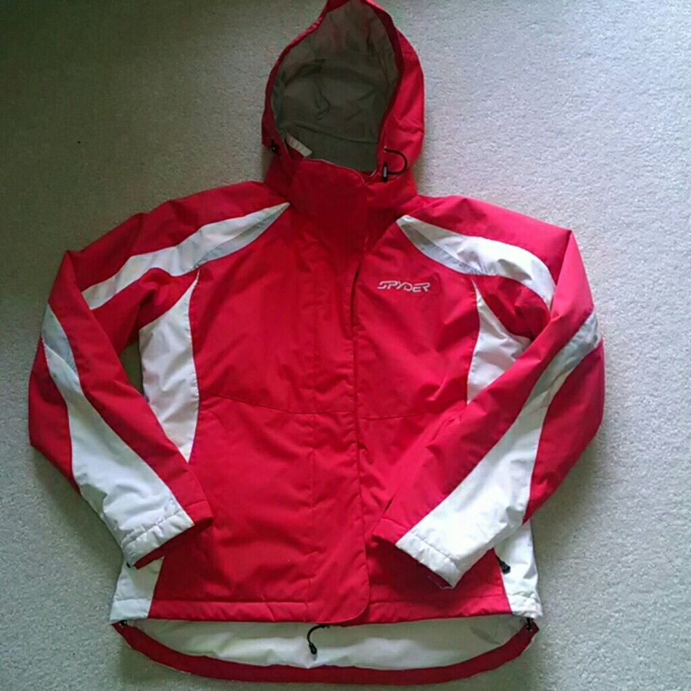 Spyder Snow jacket in very good used condition. Small